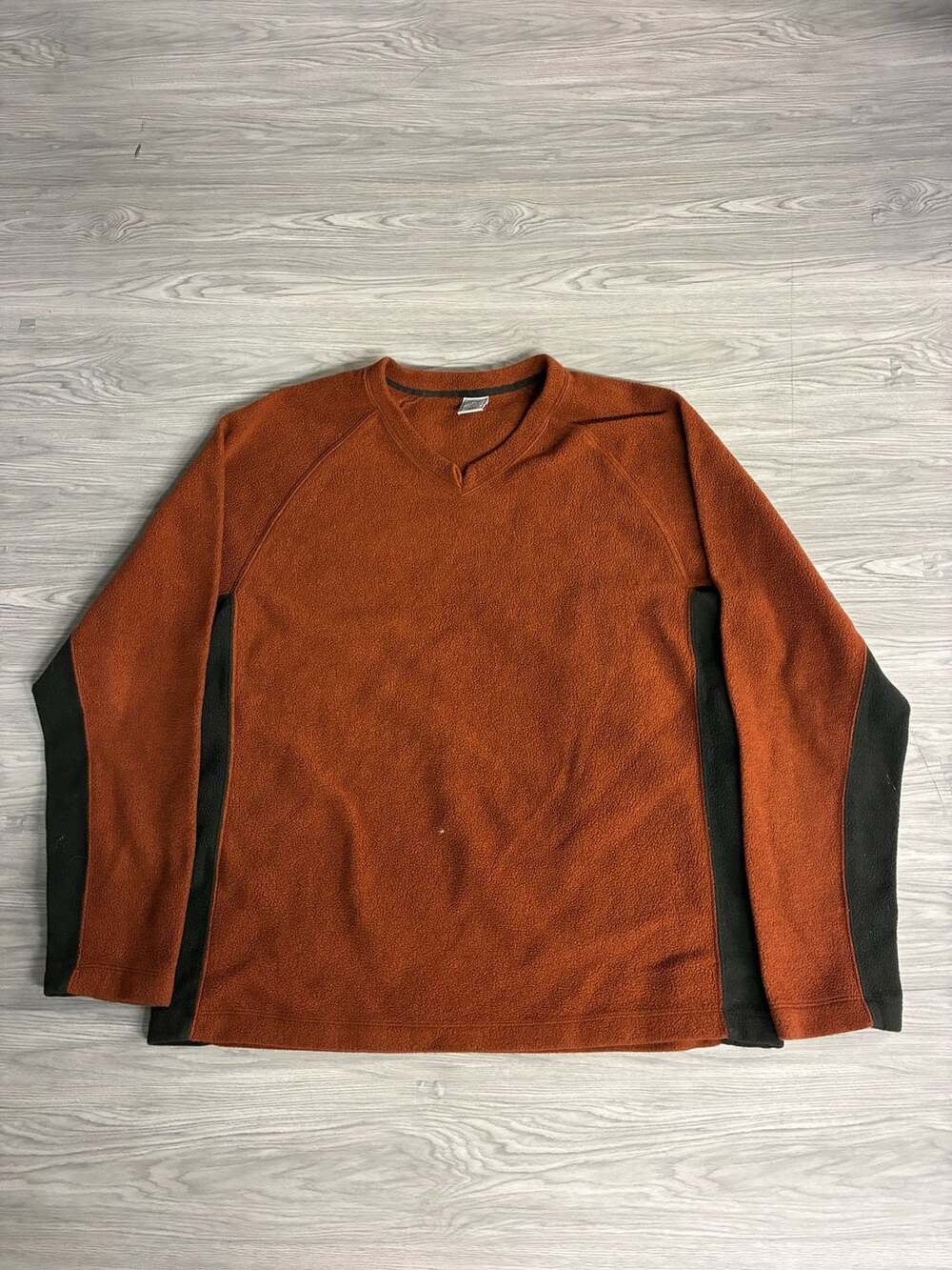 Old Navy Fleece Pullover Size L Orange V-Neck Sweater